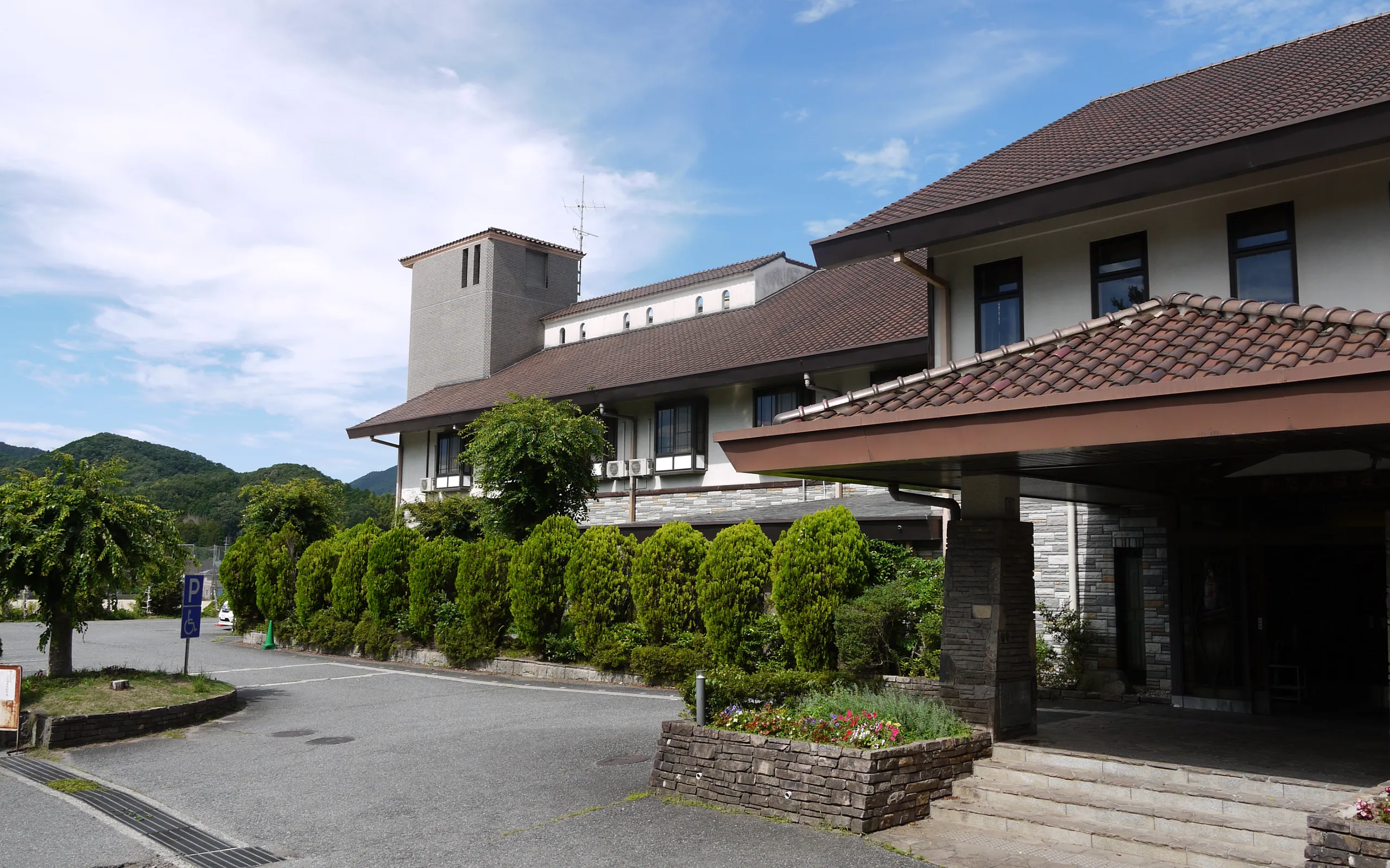 いこいの宿 新たんば荘 エントランス